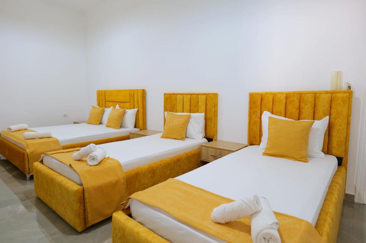 Hotel Adi-Vera Sarandë エクステリア 写真
